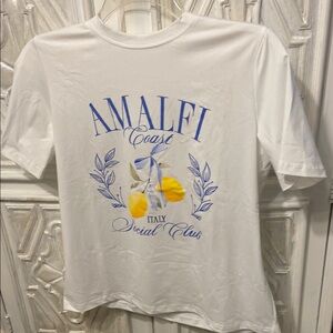 Final price accepted 💎 NWOT Amalfi coast t-shirt